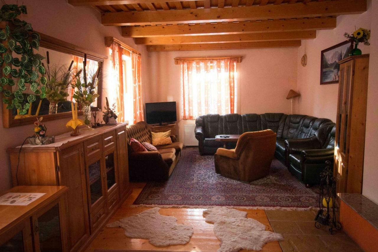 Penzion HACIENDA Liptovská Osada Exterior foto