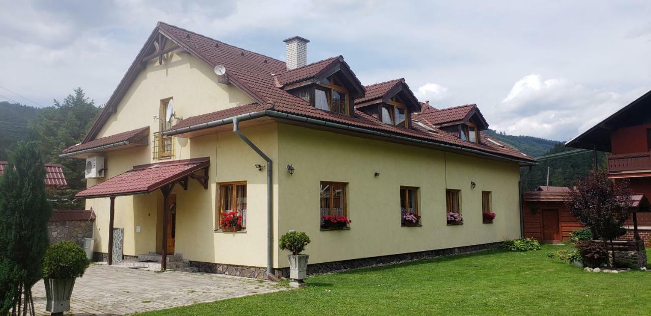 Penzion HACIENDA Liptovská Osada Exterior foto
